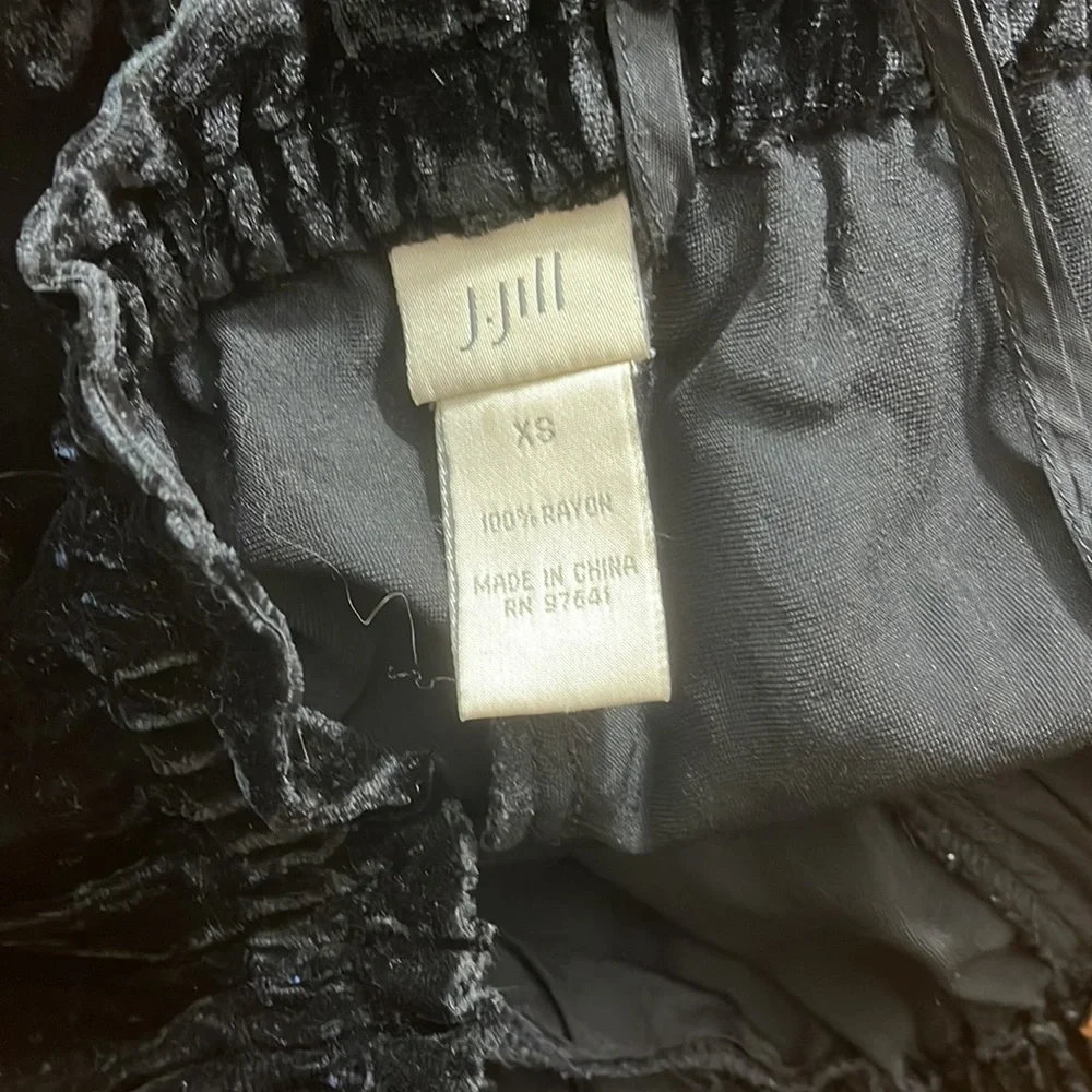 815 10/$50🏄🏻‍♀️ J. Jill Rayon Velvet Black Slacks